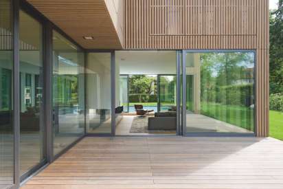 Bei Türen für die Terrasse setzt HaFeLux auf qualitativ hochwertige Systeme bekannter Markenhersteller wie HeKa und Schüco, Veka, Gealan oder Kneer-Süd